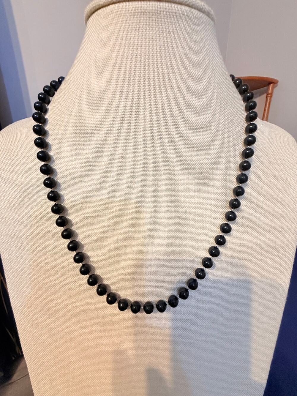 Vintage Black Beaded Necklace 22”